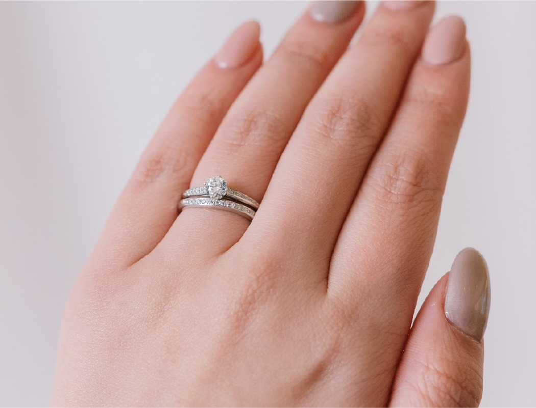 美しいメレダイヤモンド