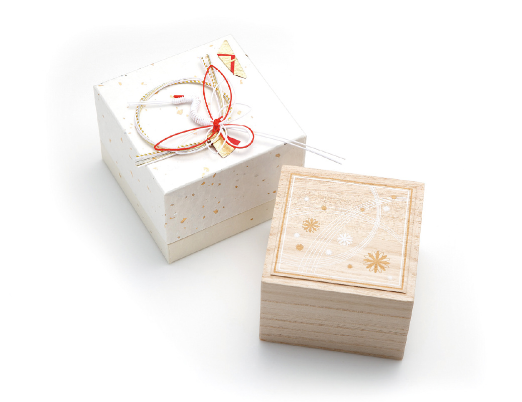 ジュエリーボックスやラッピングサービス