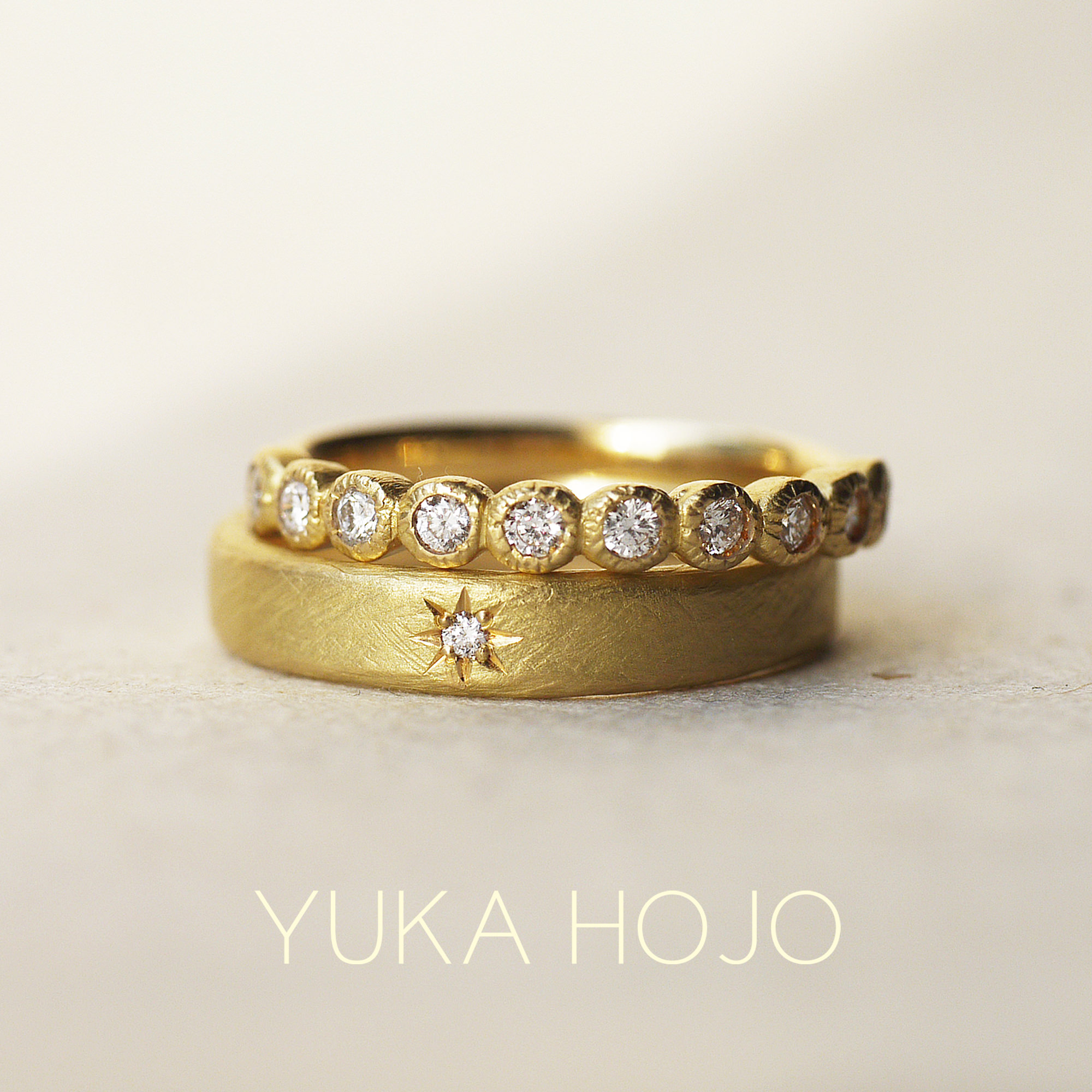 YUKA HOJOユカホウジョウの婚約指輪でエンゲージリング・結婚指輪でマリッジリングのエタニティリングBloomブルームと結婚指輪でマリッジリングのWeaveウィーブ