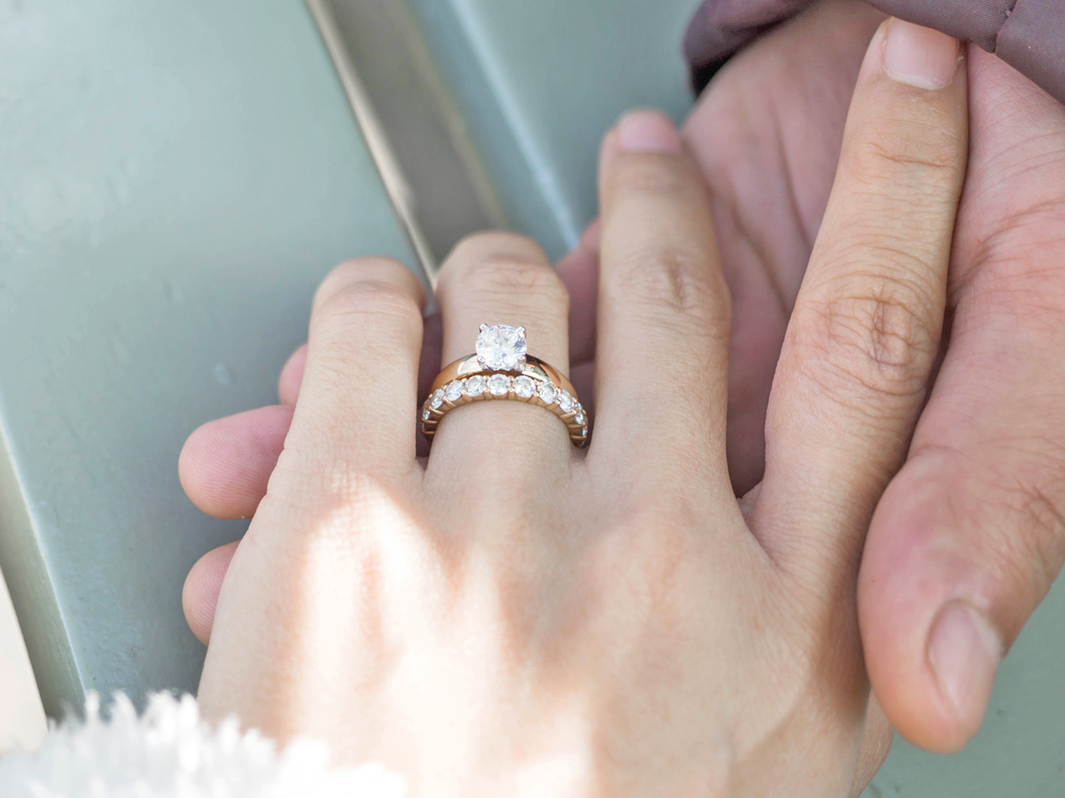 婚約指輪のEngagementringと結婚指輪のMarriageringのエタニティリングのEternityring