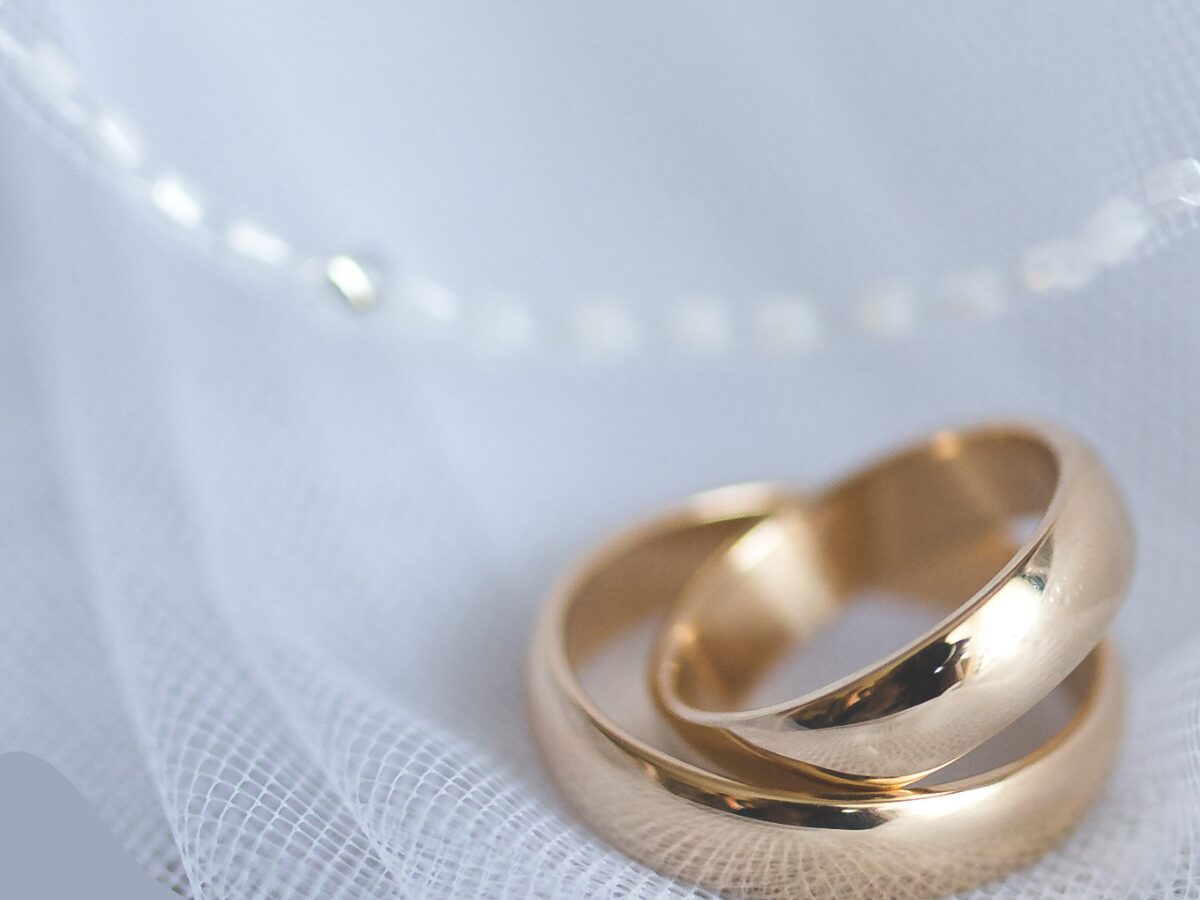 広島市婚約指輪わ結婚指輪